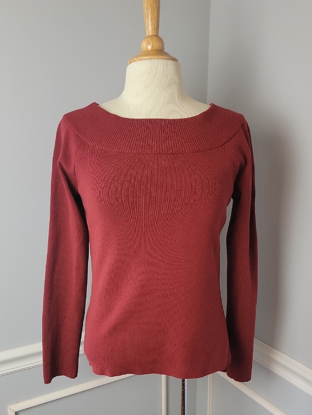 ANN TAYLOR LOFT Burgundy Boat‎ Neck Ribbed Career Casual Pull Over Sweater M